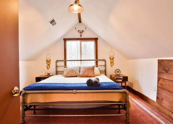 Poconos September Giveaway Book 3 Nights