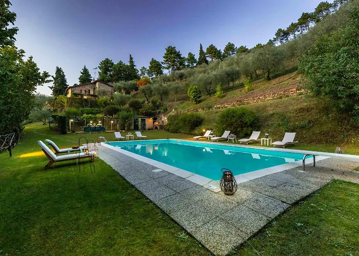 Villa Nel Bosco, Charming Tuscan Retreat With Private Pool And View