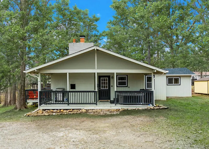 Modern Harpers Ferry Cabin W Hot Tub Deck Wifi