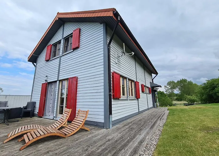 H12 Holz-Ferienhaus Haffblick Russow nahe Ostseebad Rerik