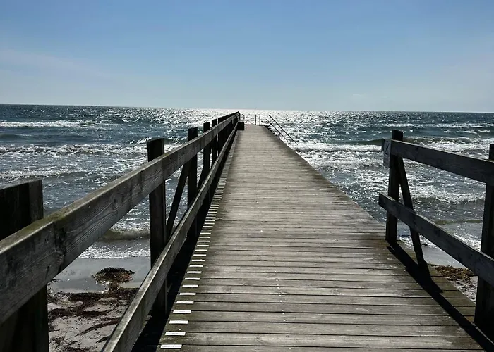 Gaesthus I Kaempinge Naera Stranden