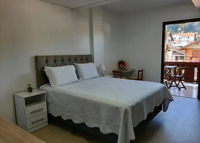 Hospedagem da Escultora