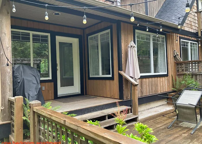 Apartment: Sienna'S Tree House