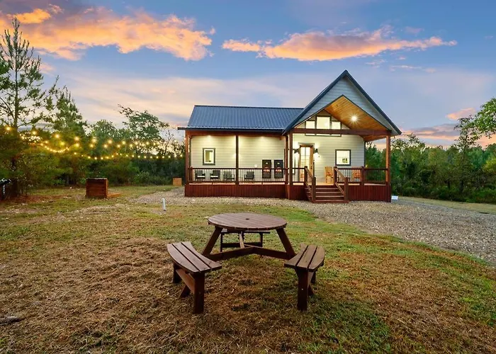 Under The Stars - Secluded, Hot Tub, Firepit, Games