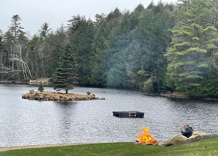 Chalet On Private Alderbrook Lake
