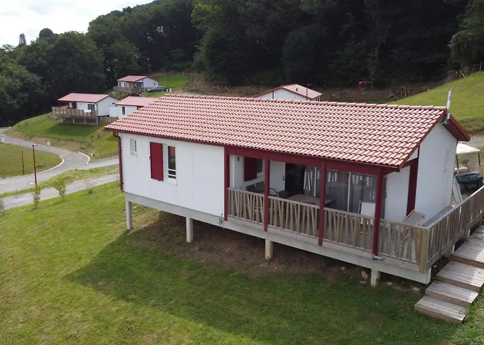Chalet ILUNA 2 à 6 pers chambre parentale 2sdb piscine 30 min des plages