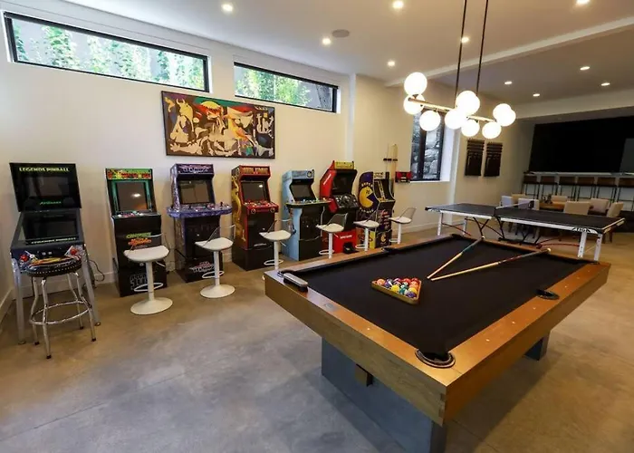 Park City Pines Retreat Sleeps 22!