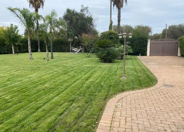 Villa dei Desideri, immersa nel verde con ampio parco