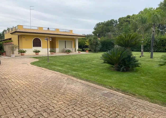 Villa dei Desideri, immersa nel verde con ampio parco