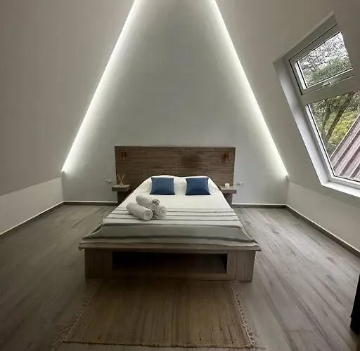 Nice & Modern Villa In West End, Roatan Cabana Indigo