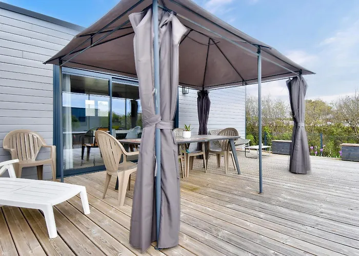 Domaine Calme Avec Piscine - Chalet Pour 6