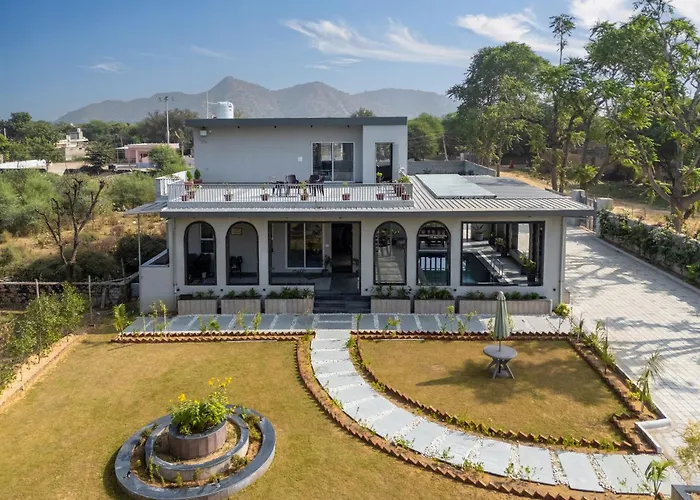 Elivaas Jamun Farm 2Bhk With Pool