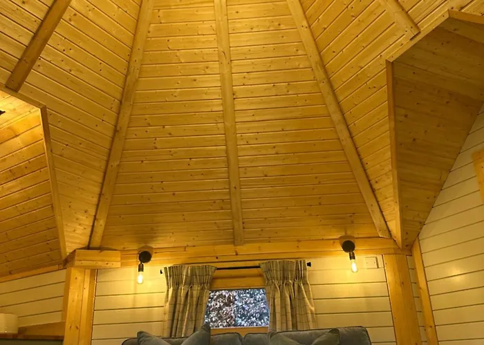 Hatton Lodge