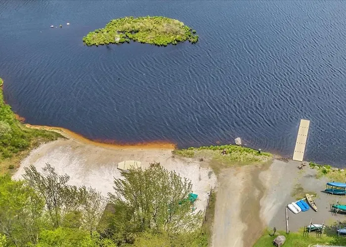 Chalet Lake, Movie Theater, Hot Tub, Arcade