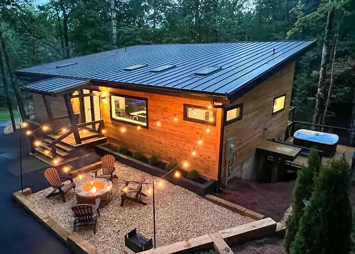 Modern Mountain Getaway With Hot Tub, Fire Pit