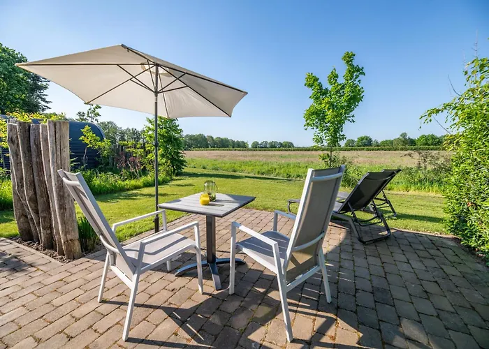 Tiny Natuurlodge voor 2 personen met vrij uitzicht over landerijen