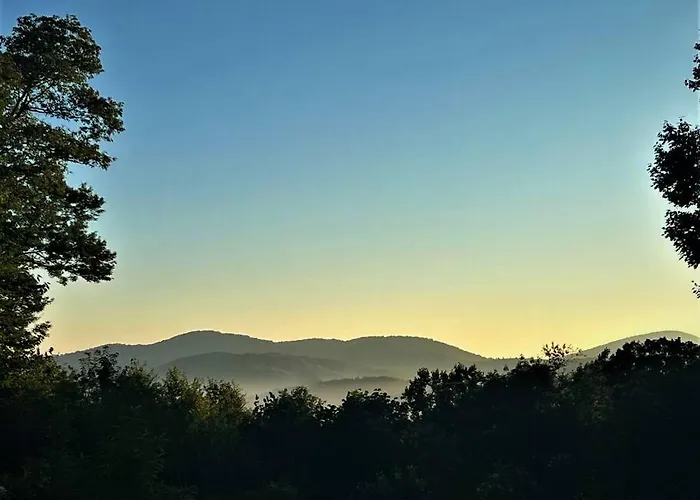 Spacious, Dog Friendly Cabin In Blowing Rock, Nc