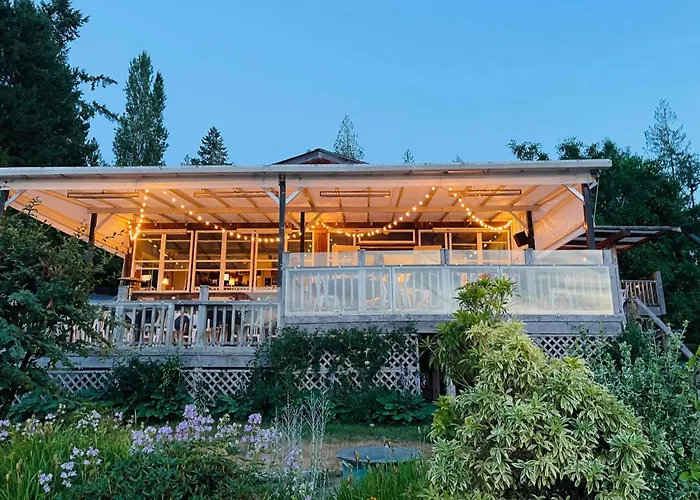 Gracies Grotto Cabin