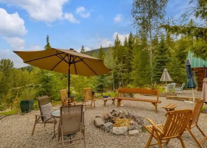Authentic Lofted Log Cabin With Hot Tub