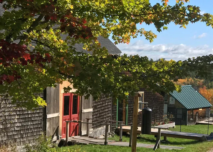 Cottages At The Surry Barn