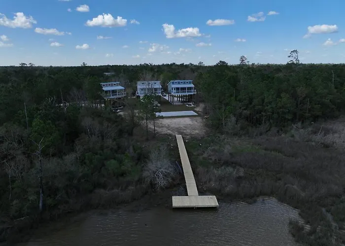 The Clermont At Clermont Bay