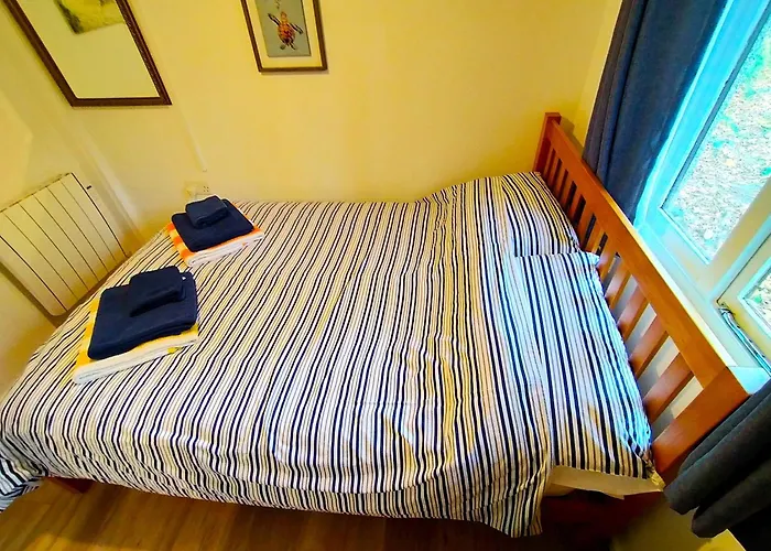Rebels Retreat - 2-Bed Chalet nr St Ives&Hayle