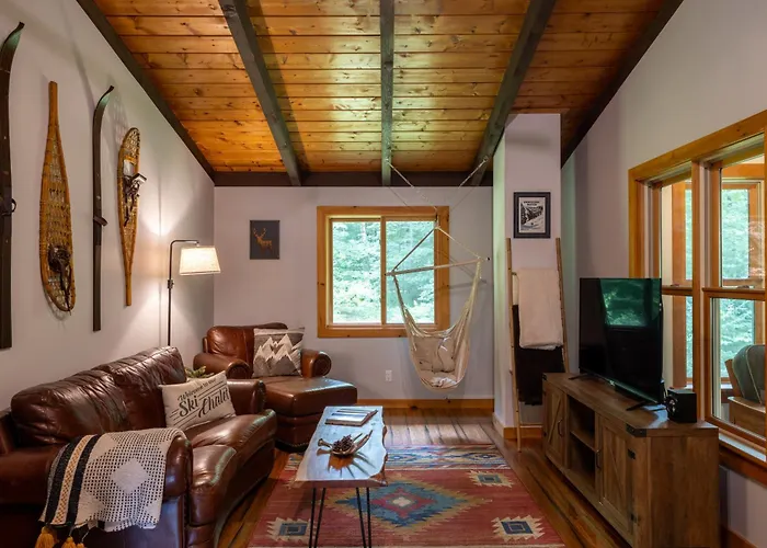 Iron Gate Chalet - 5 Minutes To Smugglers Notch!