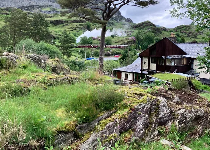 Bryn Elltyd Eco House