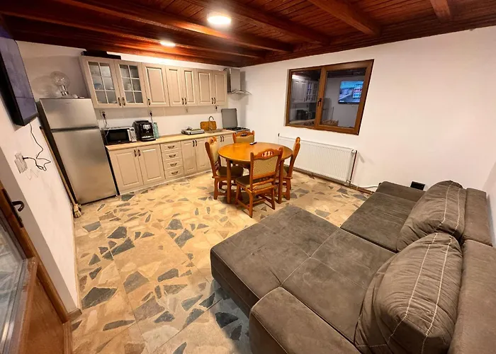 Casa Lucas Toni