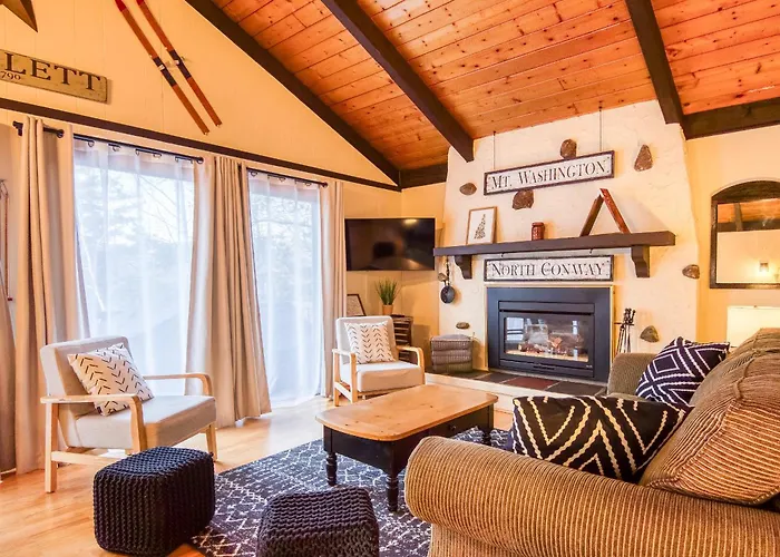 Wanderlust Mountain Side Chalet