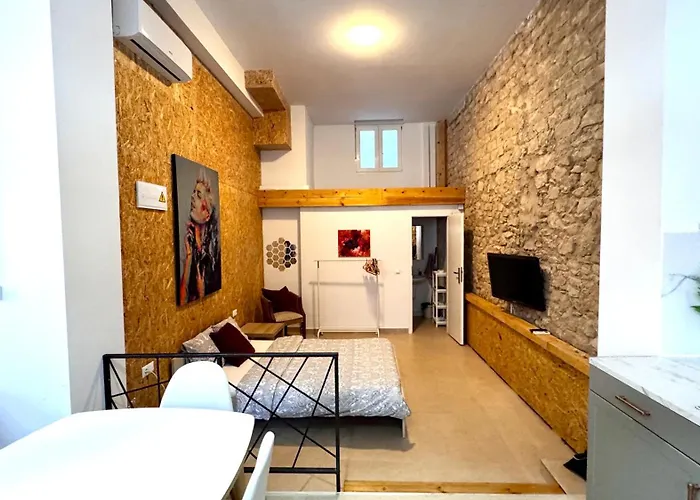 Hotel cerca del colegio: Soho Boho Apartments - With Sunny Rooftop Terrace And Fiber Optic Internet