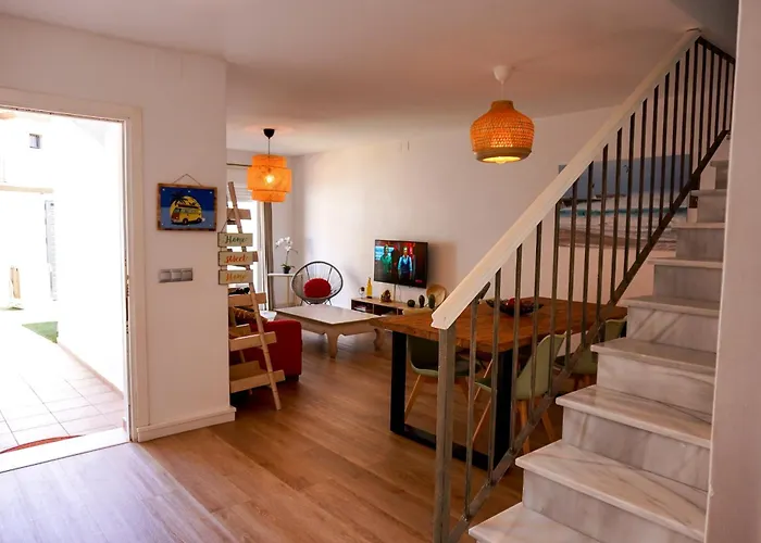 Tarifa Family House 5 Min Walk To The Beach And Old Town