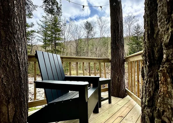 Brook Haven Retreat - Minutes To Mt Snow / Stratton, Pet Friendly!