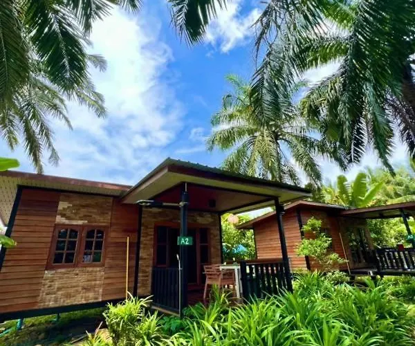 Lay Back Villa Wooden House Ac Hot Shower High Speed Internet