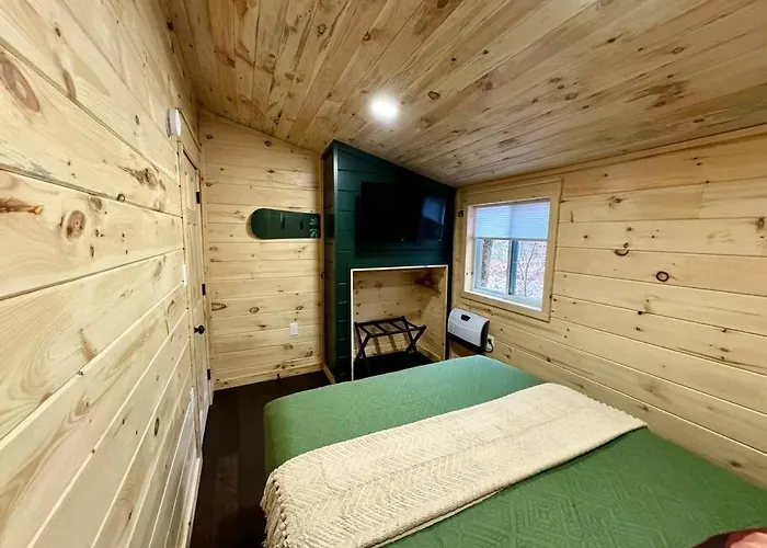 Brook Haven Retreat - Minutes To Mt Snow / Stratton, Pet Friendly!