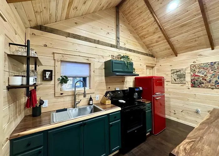 Brook Haven Retreat - Minutes To Mt Snow / Stratton, Pet Friendly!