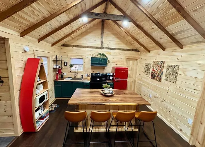 Brook Haven Retreat - Minutes To Mt Snow / Stratton, Pet Friendly!