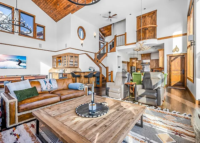 Inuksuk Lodge - 4800 Sq Ft Of Big White Excellence!