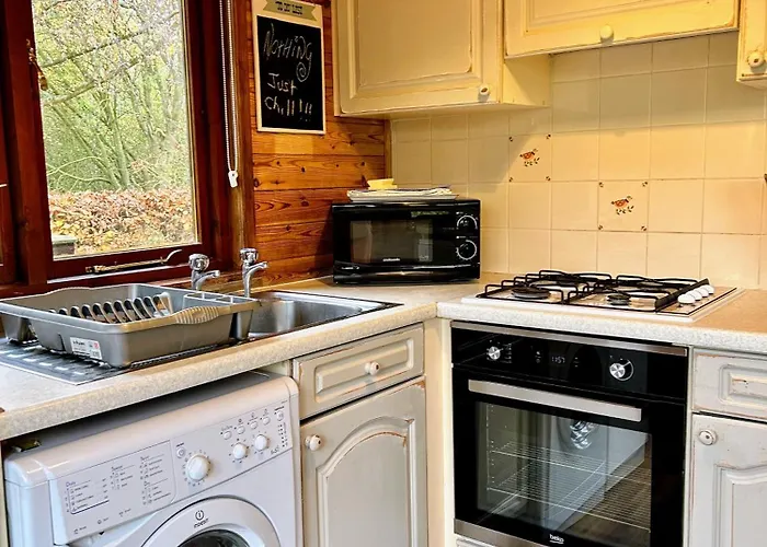 Wigeon Secluded Rustic Cabin