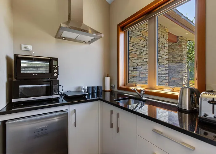 Studio Nestled In Ridgecrest