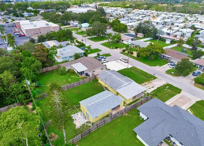 Quiet Cottage Walk To Siesta Key Relax Or Work