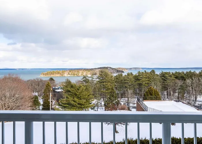 Bluenose Inn - Bar Harbor Hotel