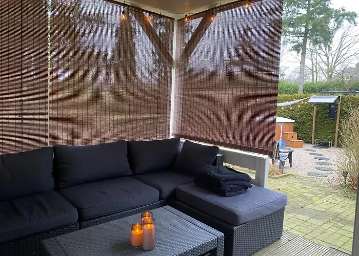 't Tjilpplekje, 4-persoons chalet met privé hottub