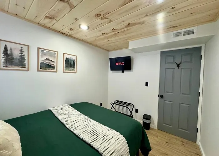 The Mont Haus - Minutes To Mt Snow & Stratton!