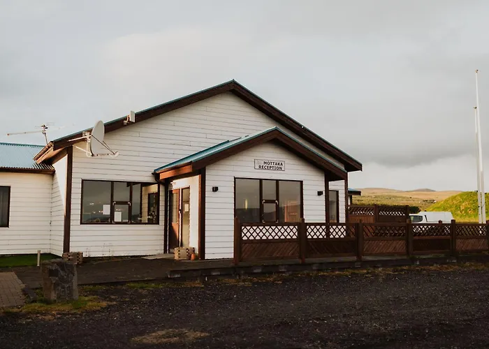 Smaratun Cottages & Chalets