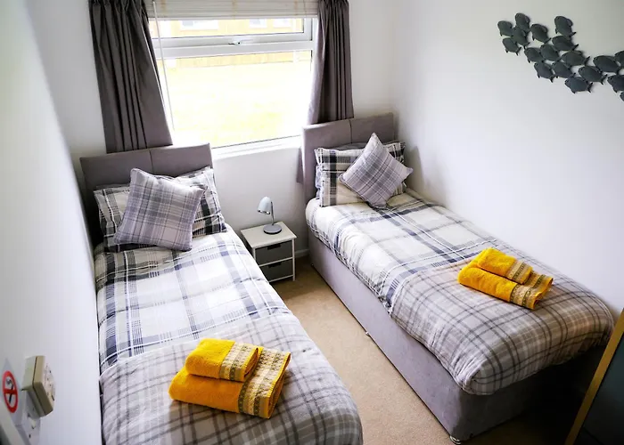 Chalet Bonair Spacious Comfortable 2 Bedroom Chalet Sleeping 4 Dartmouth