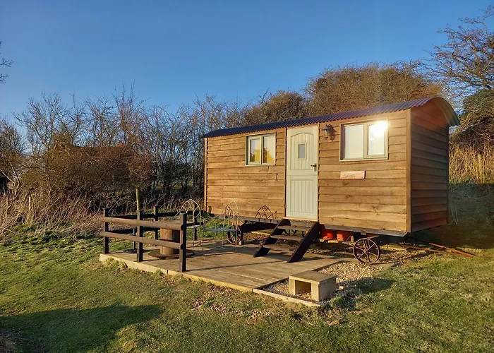 Under The Stars Shepherds Huts At Harbors Lake