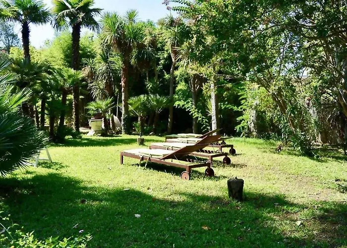 Casa Rossella - Casa con giardino by ItalianHost