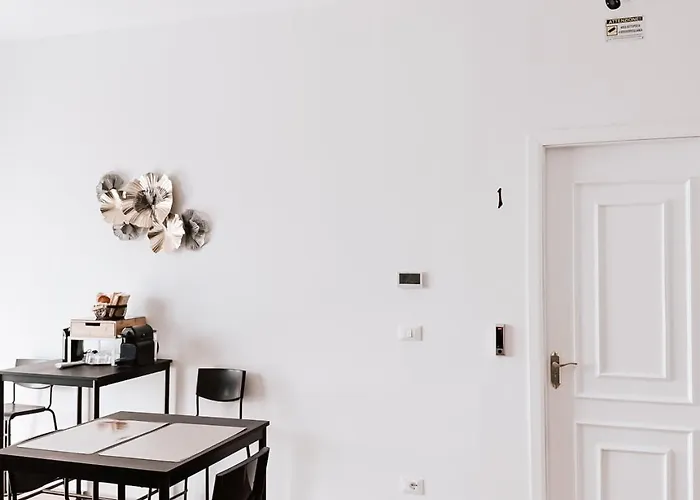 MH Montessori Home