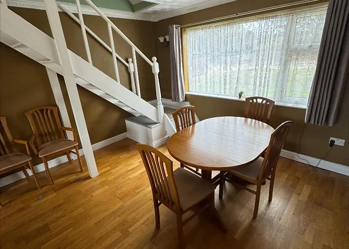 Springfield Oaks Cottage